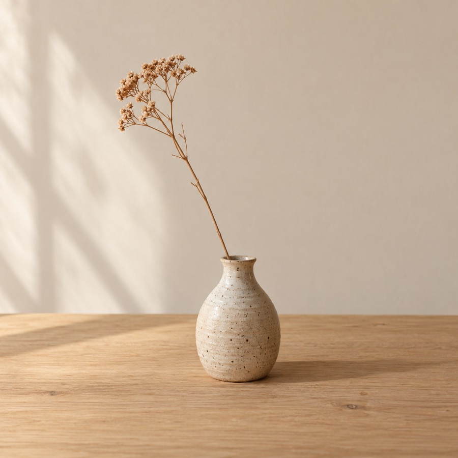 Small stoneware Bud Vase for a single stem